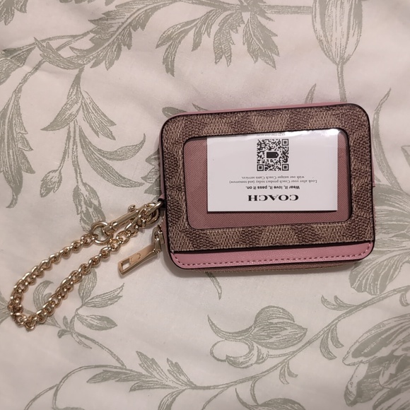 NWT Coach Zip Card Case in Signature Canvas with Gold Chain - Picture 2 of 7